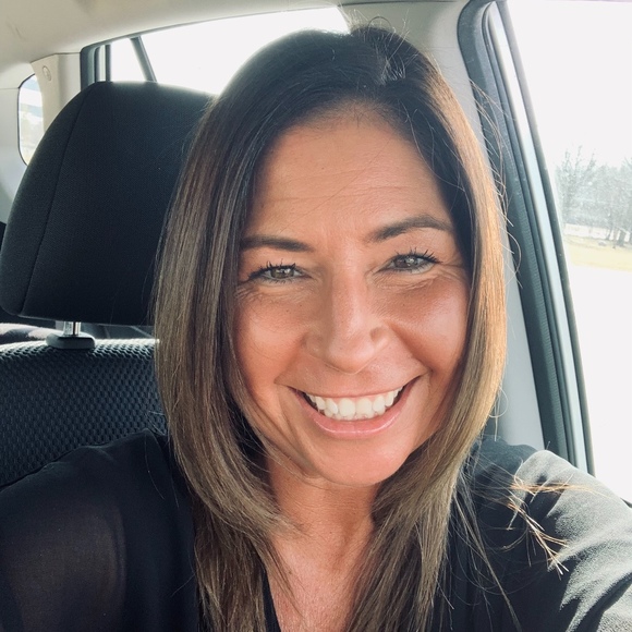 Meet your Posher, Miranda - Picture 1 of 1